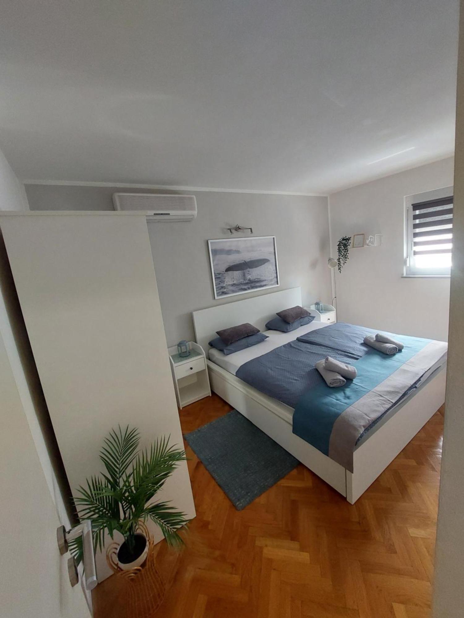 Appartment Mia Krk Town Esterno foto