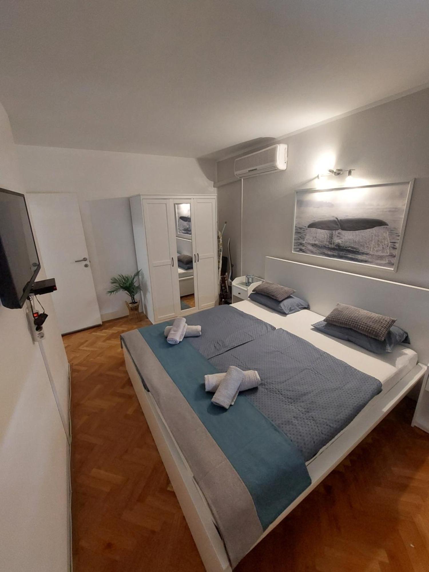 Appartment Mia Krk Town Esterno foto